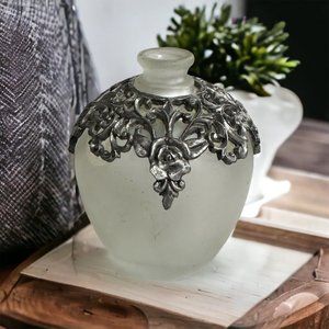 VTG Victorian Hand Blown Frosted Clear Glass Perfume Bottle w/ Pewter Overlay 4"